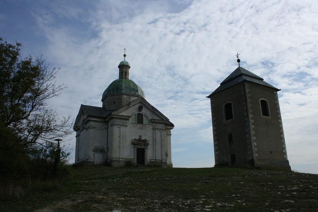 Penzion Fontána Mikulov Esterno foto