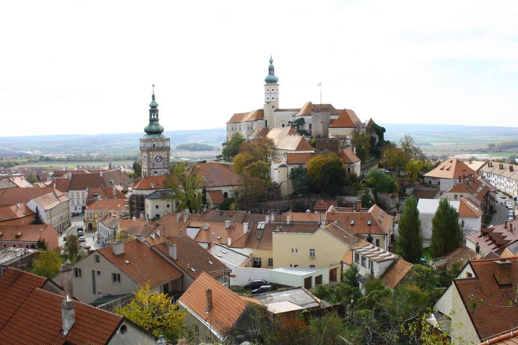 Penzion Fontána Mikulov Esterno foto