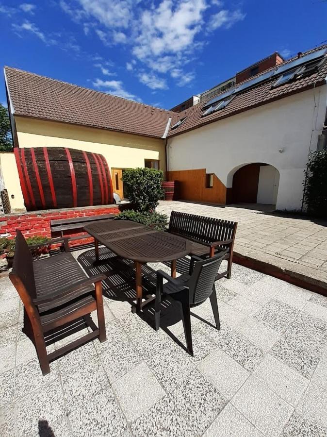 Penzion Fontána Mikulov Esterno foto